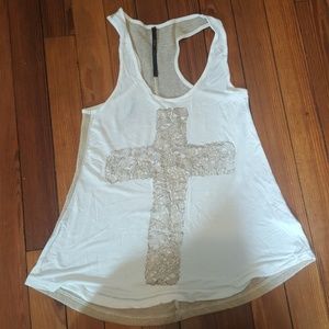 The Classic skull and cross gold and white tank
